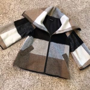 Wool 3/4 length sleeve, hip length jacket